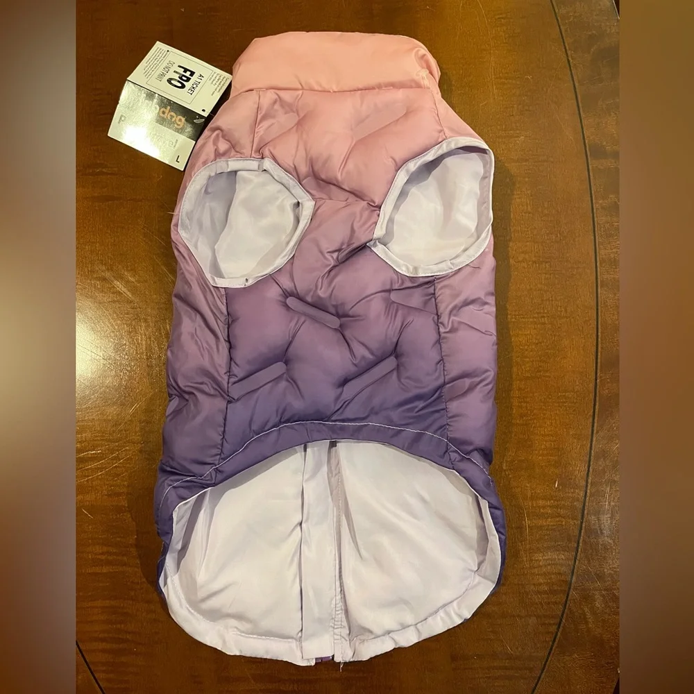 Dog Puffer Jacket with a zipper. Ombré pattern: purple and pink. Size L. NWT